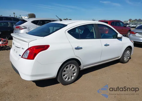 2016 Nissan Versa 1.6 S/1.6 S+/1.6 Sl/1.6 Sv z USA, uszkodzony, nr VIN 3N1CN7AP4GL871874